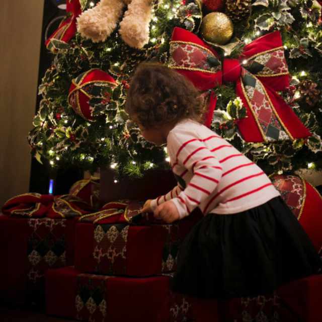 girl at tree